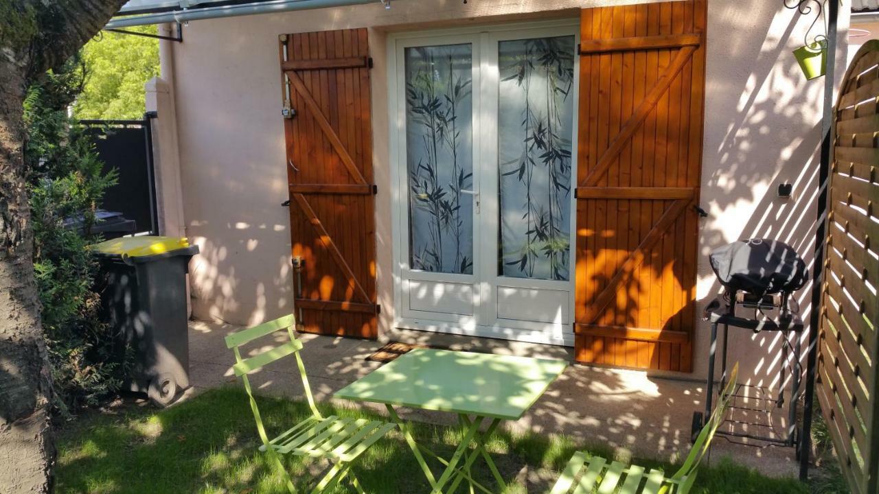 Le Mas Des Loups Arpajon Exterior photo